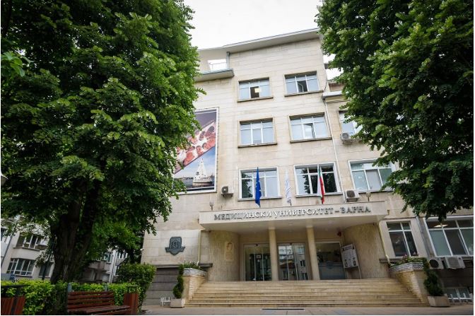 UniRank класира МУ-Варна на първо място сред медицинските университети в България 